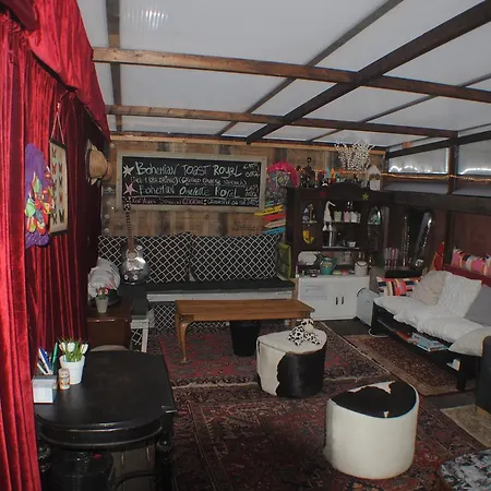 B&B Bohemian House 3*