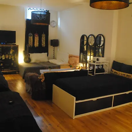 Bed & Breakfast Bohemian House